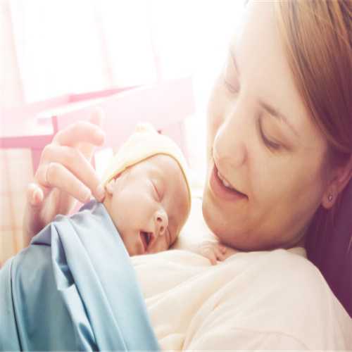 新生儿abo溶血治疗方法有3种，光照和药物最常见
